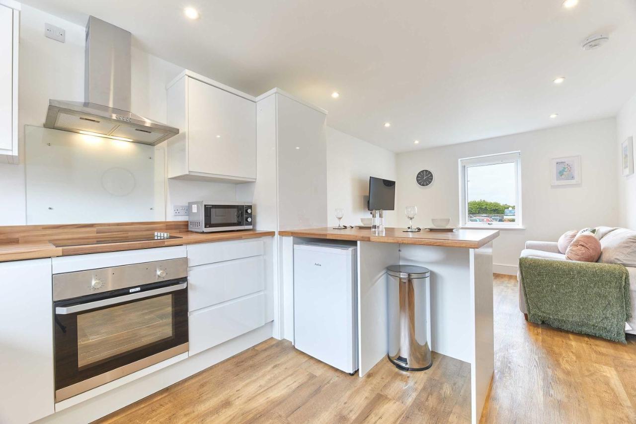 Host & Stay - Main Street Apartments Seahouses Bagian luar foto
